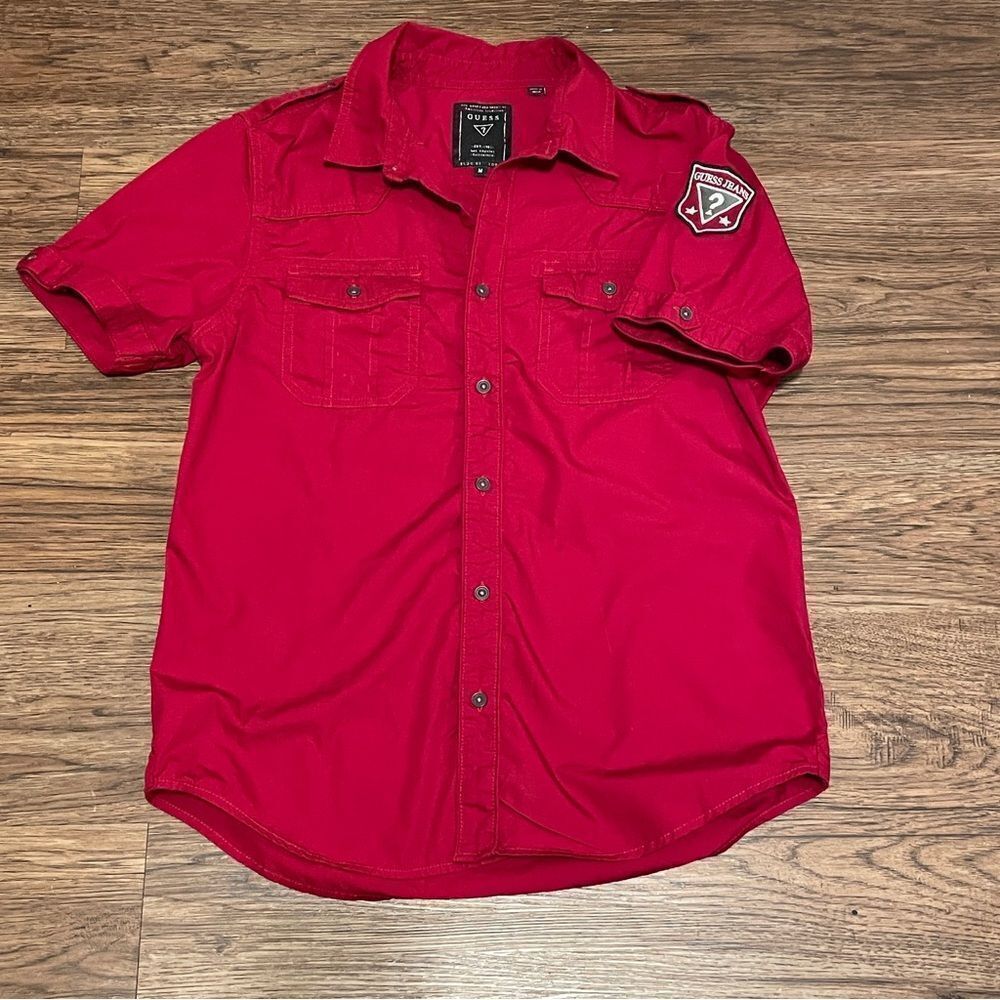Guess Men’s Short Sleeved Button Down Shirt Red With Shoulder Patch Medium